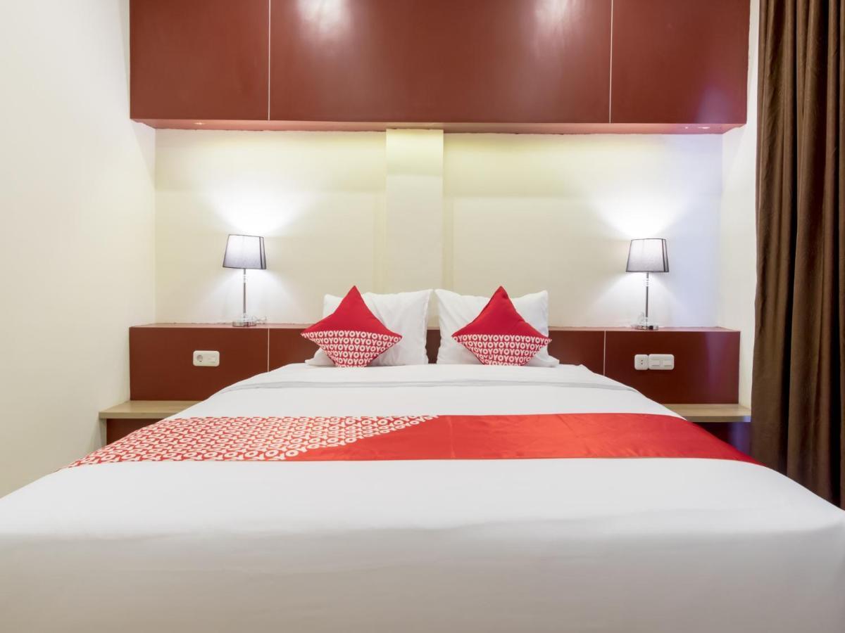 Oyo 727 Merlion Hotel Medan Luaran gambar