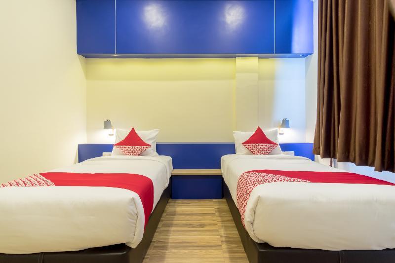 Oyo 727 Merlion Hotel Medan Luaran gambar